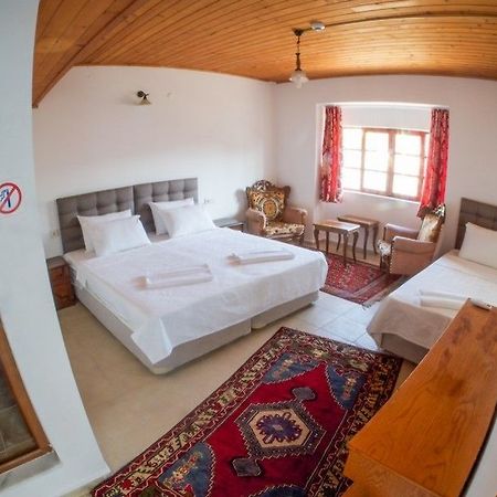 Bed and Breakfast Ali Baba'S House Selçuk Esterno foto