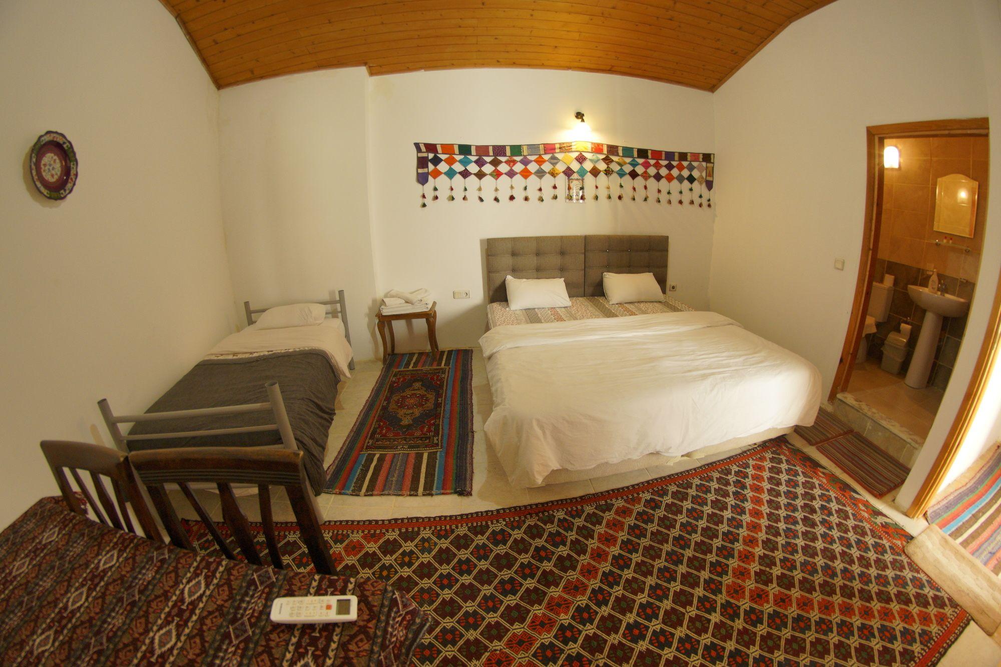 Bed and Breakfast Ali Baba'S House Selçuk Esterno foto